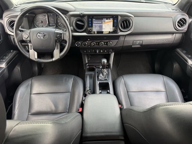 Used 2019 Toyota Tacoma TRD Sport w/ Technology Package image 12