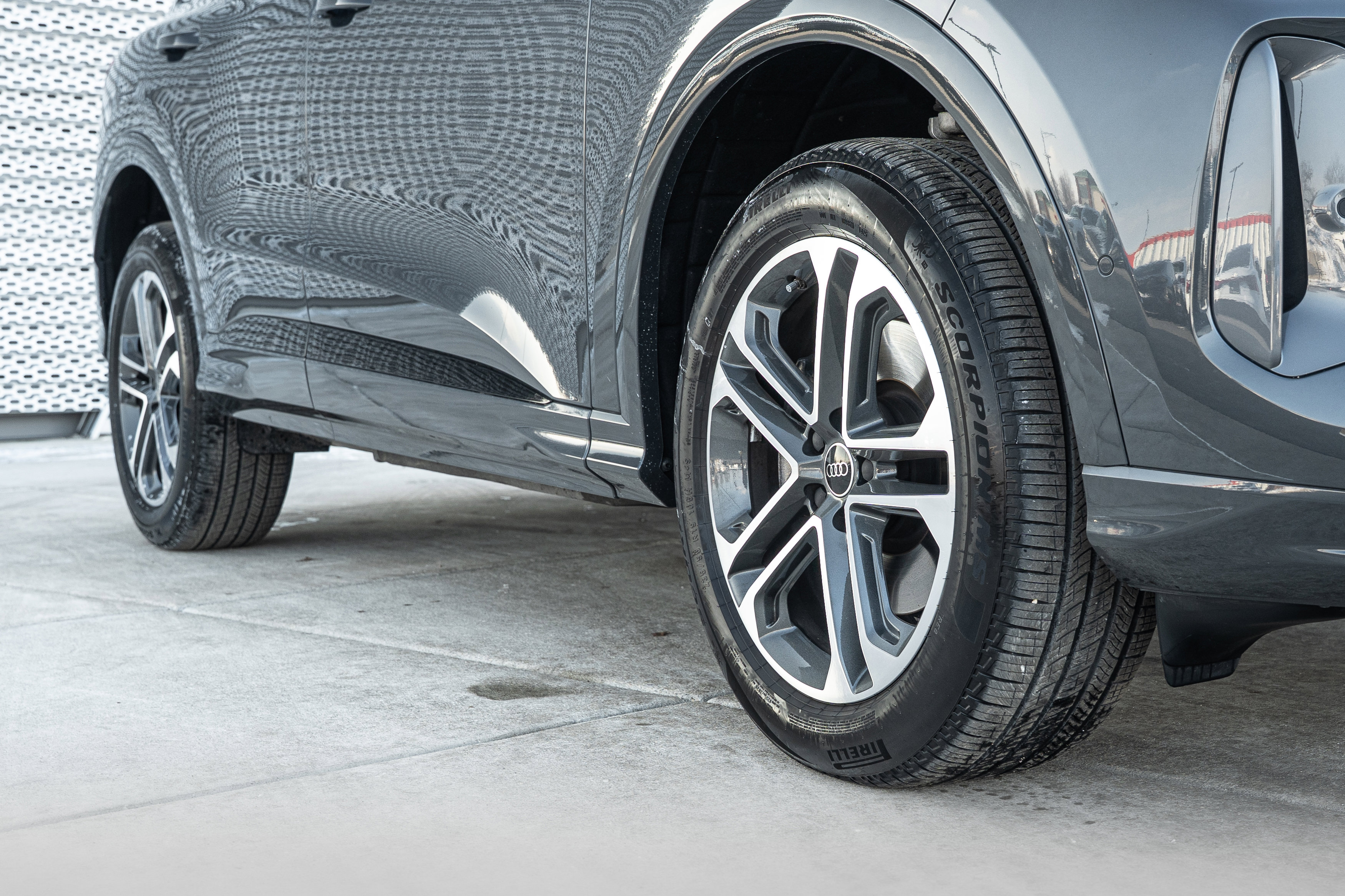 Certified 2025 Audi Q5 Premium w/ Convenience Package image 31