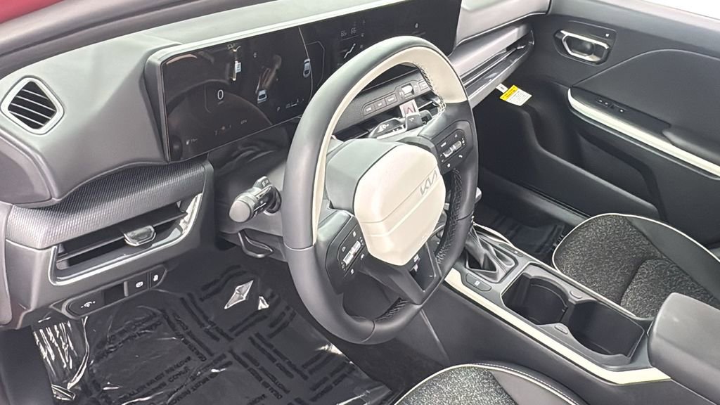 New 2025 Kia K4 GT-Line w/ GT-Line Sunroof Package image 34
