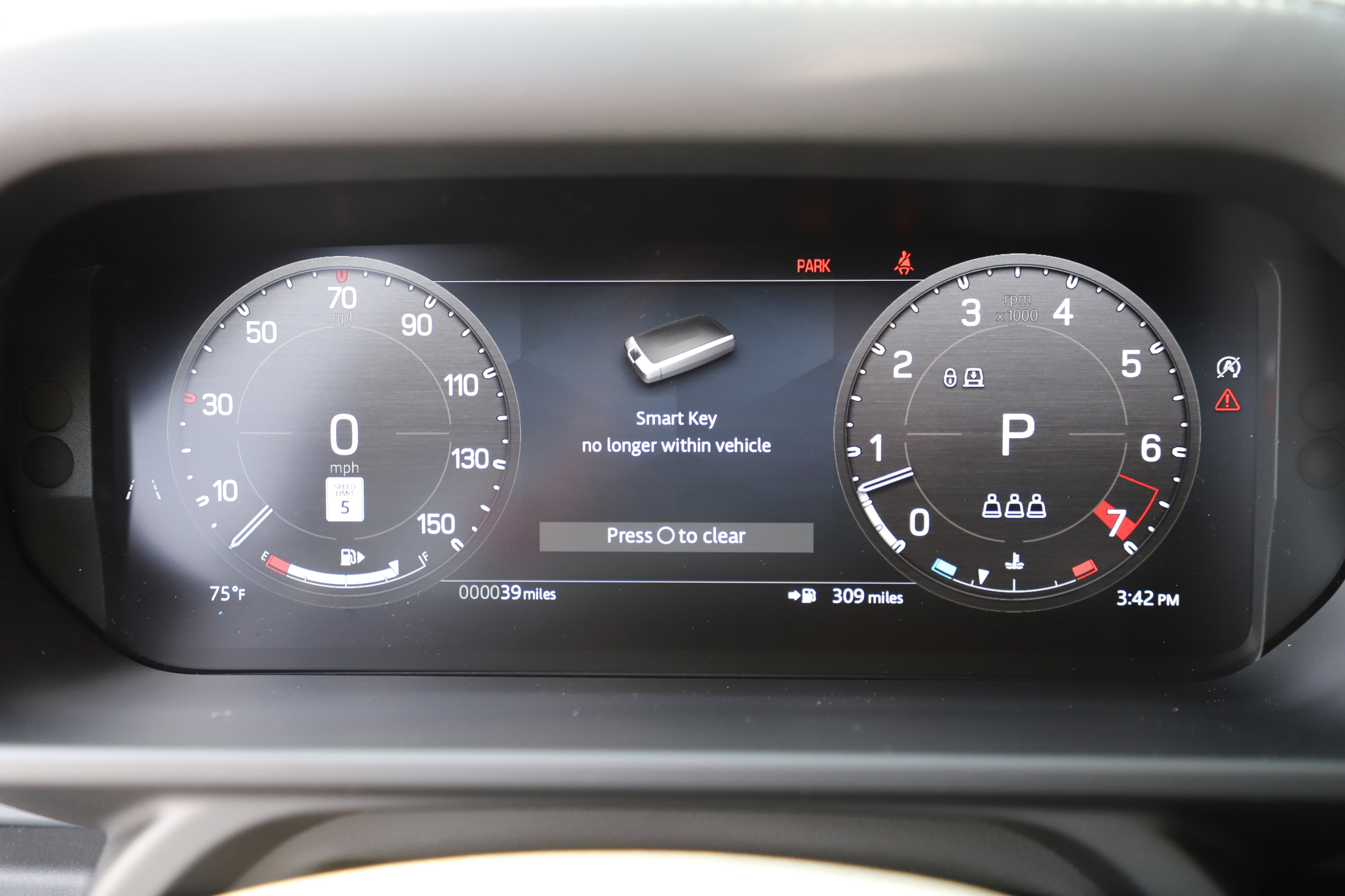 New 2026 Land Rover Defender 110 X-Dynamic SE image 21