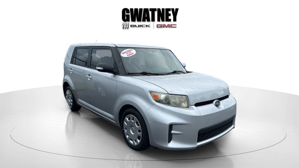Used 2012 Scion xB FWD image 3