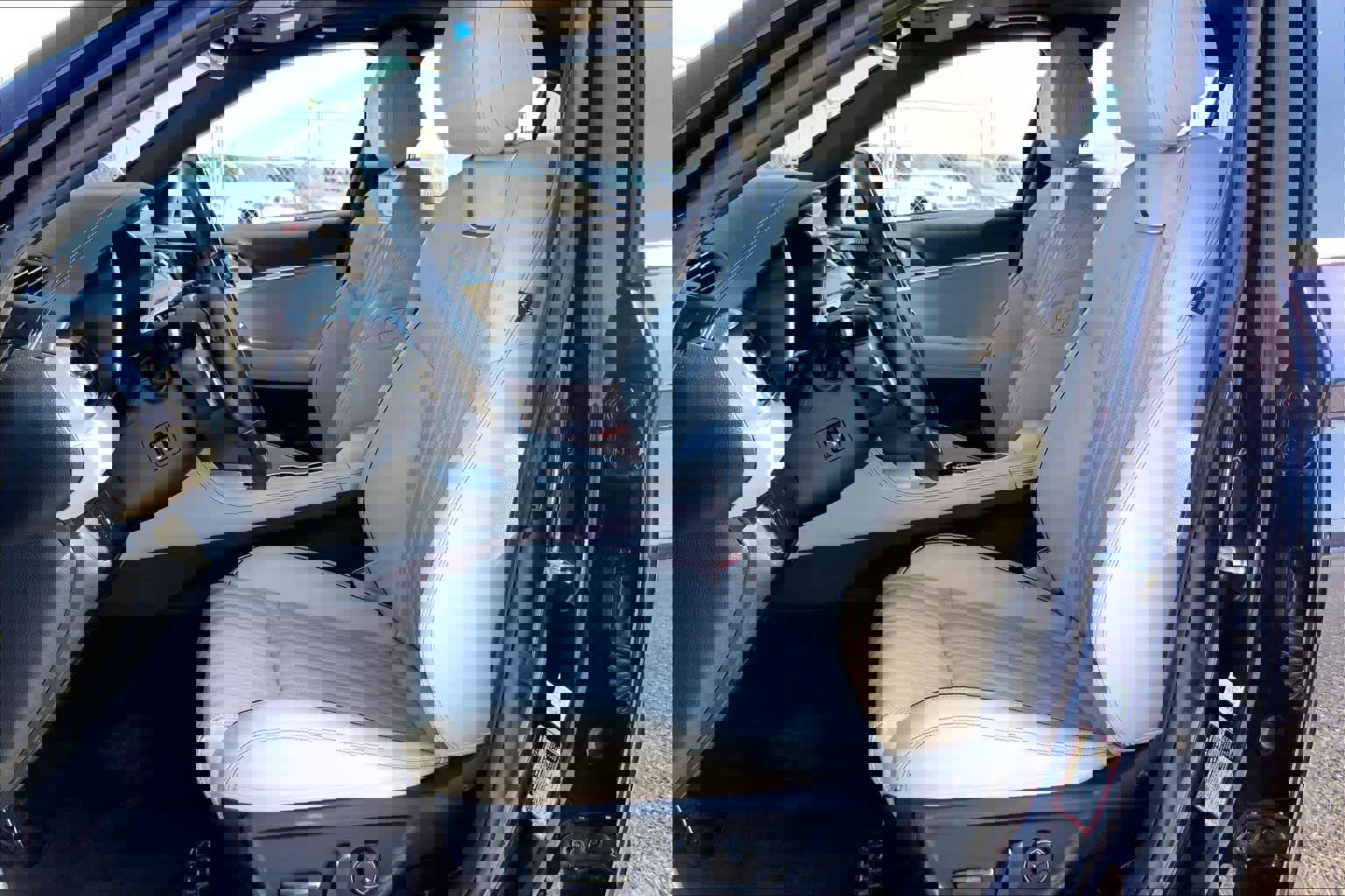 Used 2023 Genesis G70 2.0T w/ Sport Prestige Package image 8