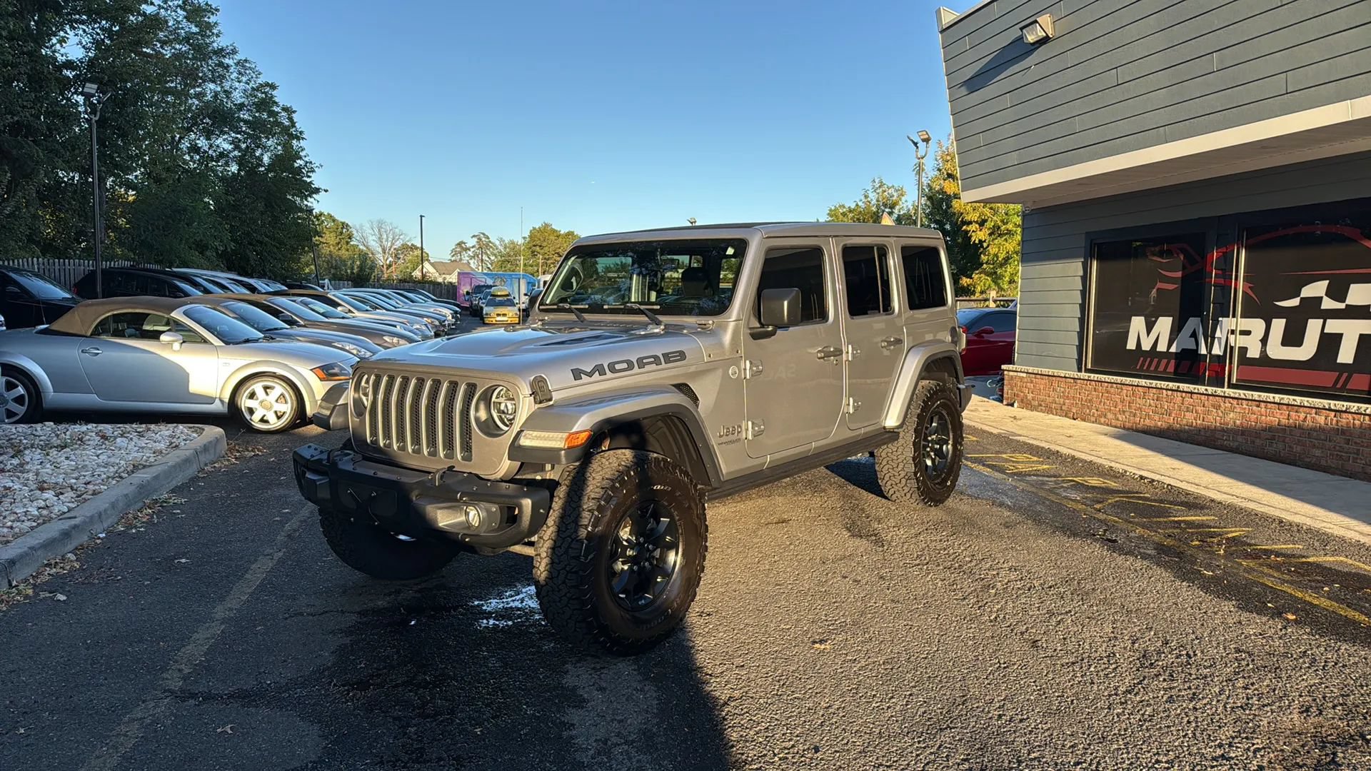 Used 2019 Jeep Wrangler Unlimited Sahara w/ Quick Order Package 24M Moab AWD/4WD image 1