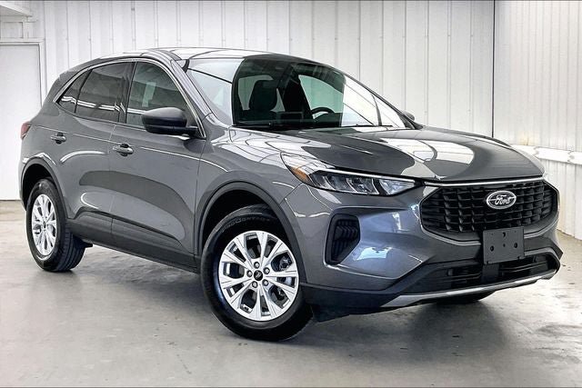 Used 2023 Ford Escape Active AWD/4WD image 1