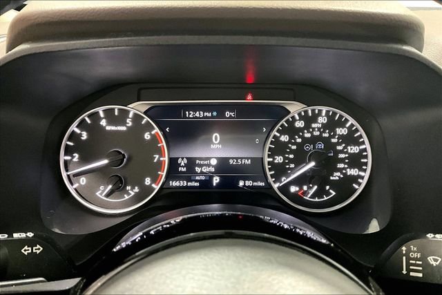 Used 2021 Nissan Rogue SV image 13