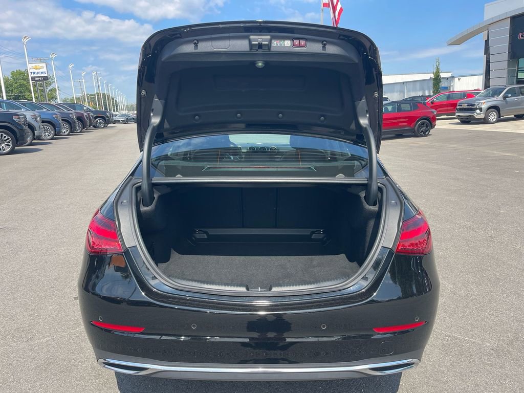 Used 2025 Mercedes-Benz C 300 Sedan image 28