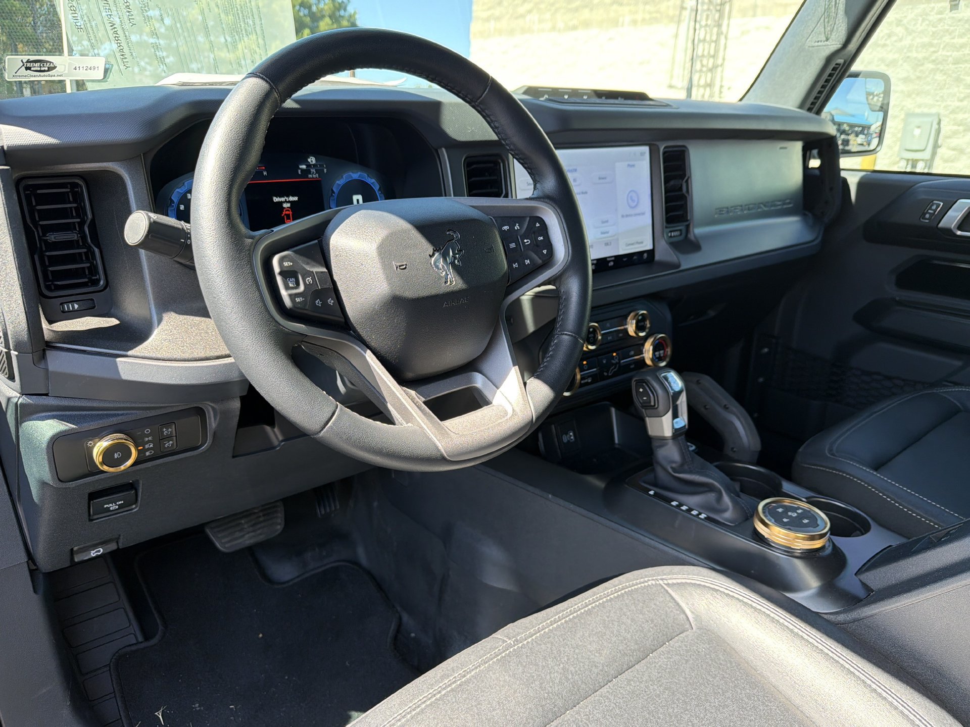 Used 2025 Ford Bronco Badlands w/ Sasquatch Package AWD/4WD image 2