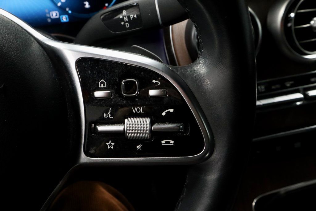 Used 2021 Mercedes-Benz GLC 300 4MATIC image 30