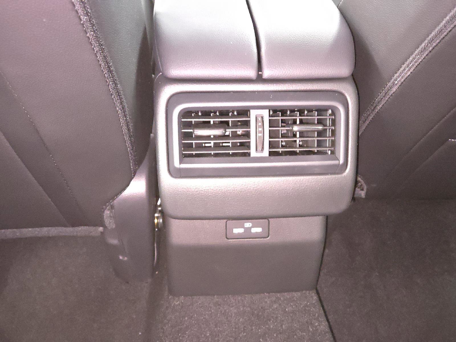 Used 2024 MAZDA CX-50 AWD 2.5 S w/ Select Package image 15