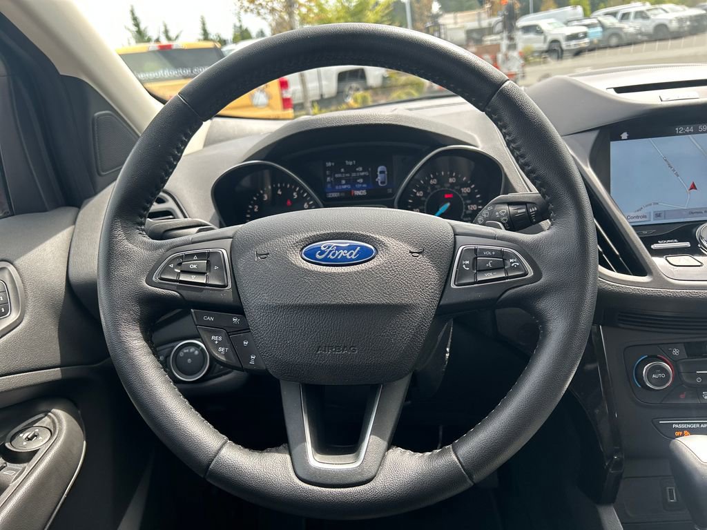 Used 2017 Ford Escape Titanium AWD/4WD image 27