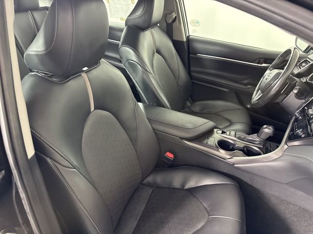 Used 2023 Toyota Camry XSE image 15