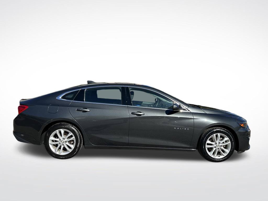 Used 2016 Chevrolet Malibu LT w/ Leather Package FWD image 9