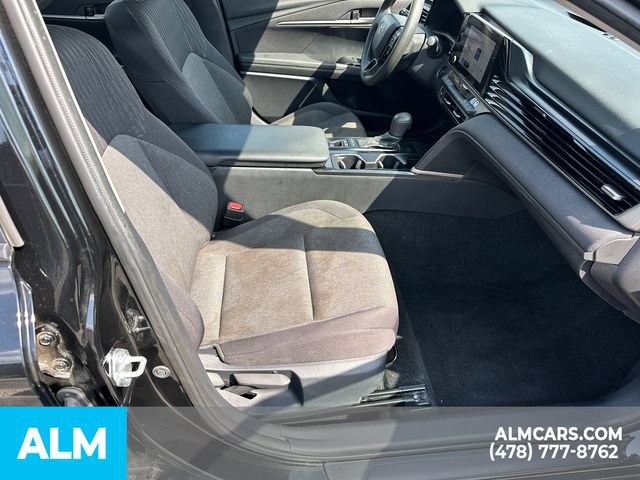 Used 2025 Toyota Camry LE FWD image 15