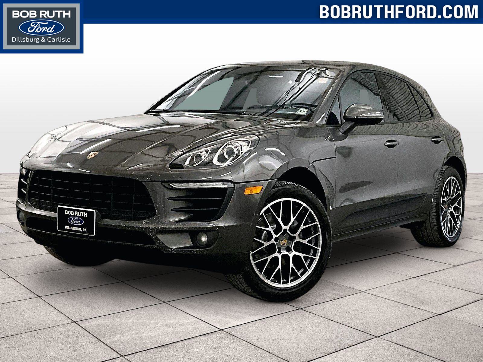 Used 2018 Porsche Macan AWD/4WD image 1