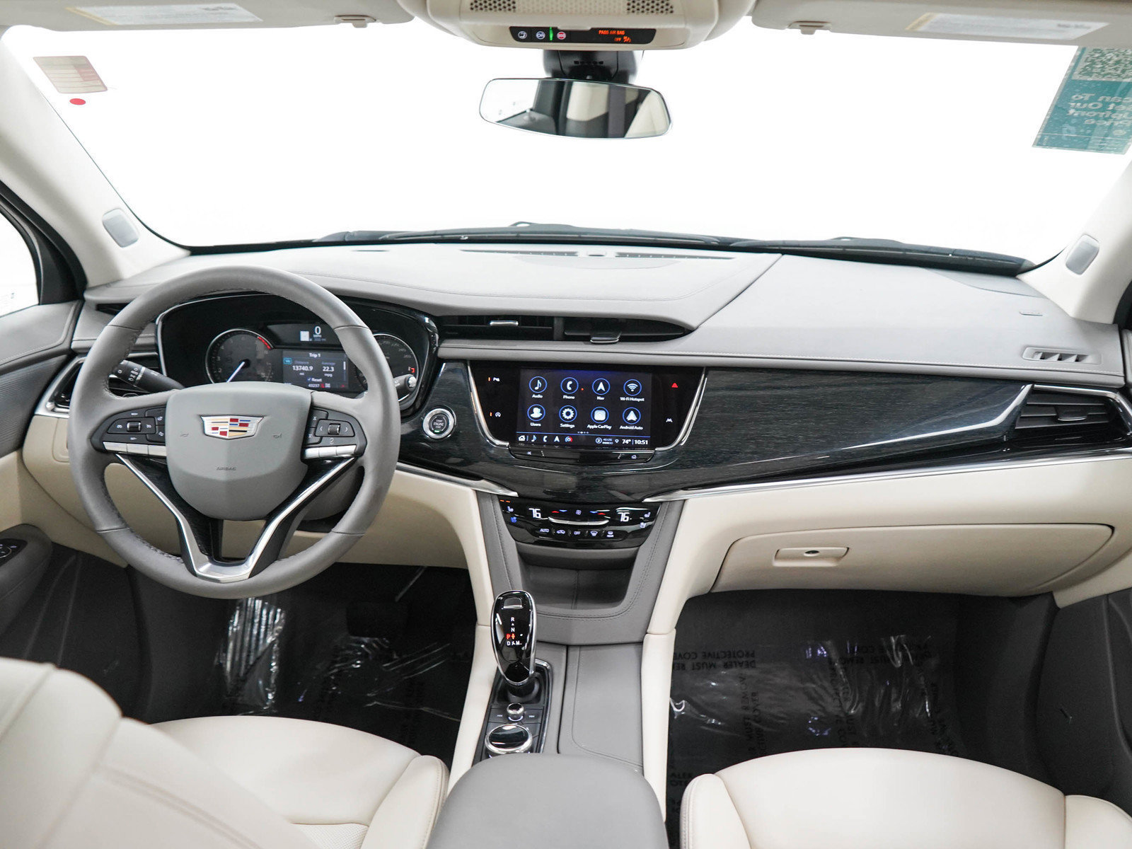 Used 2022 Cadillac XT6 Premium Luxury AWD/4WD image 13