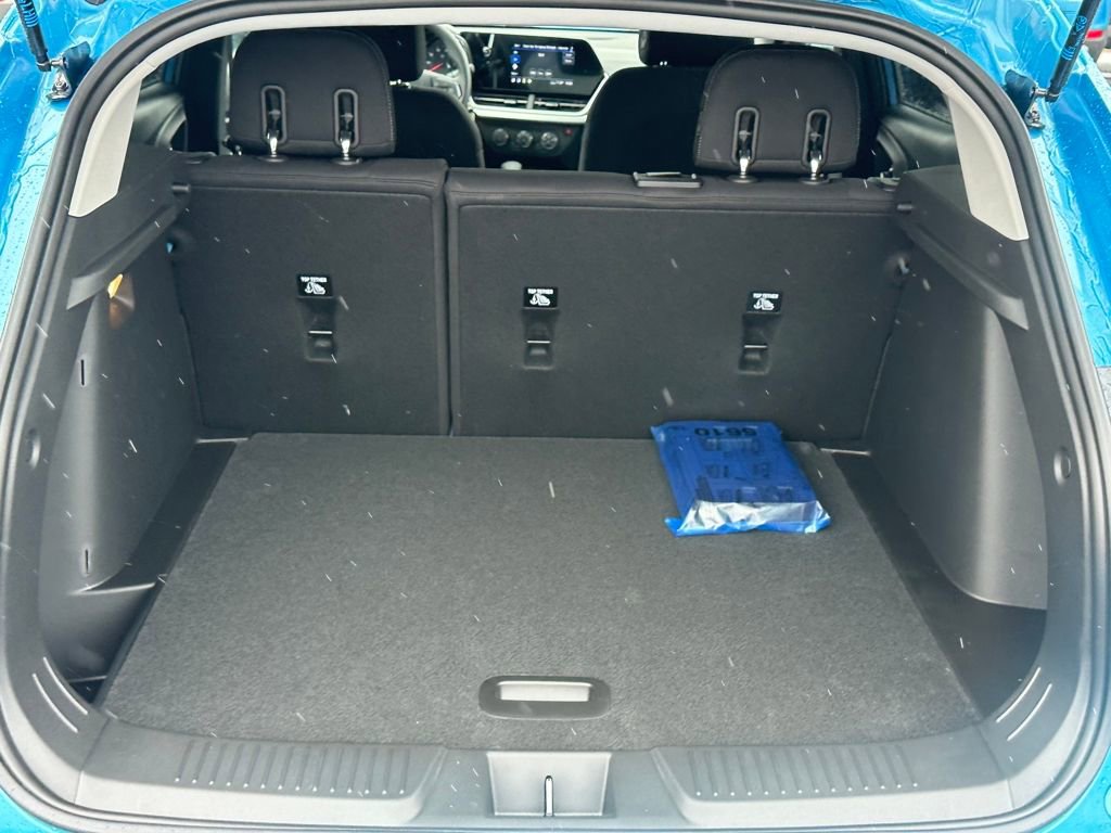 New 2026 Chevrolet Trax LS w/ LS Convenience Package image 10