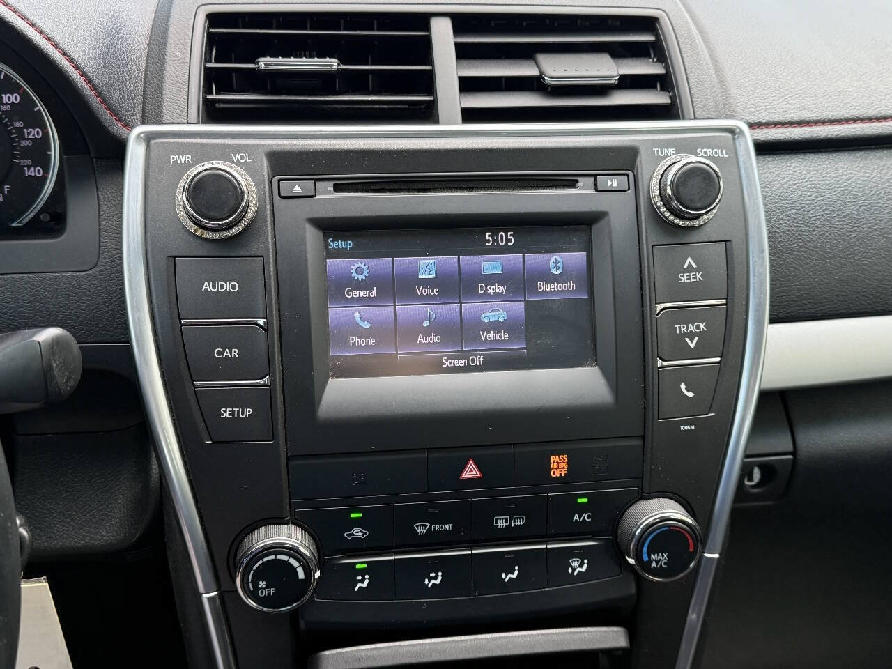 Used 2017 Toyota Camry SE FWD image 17