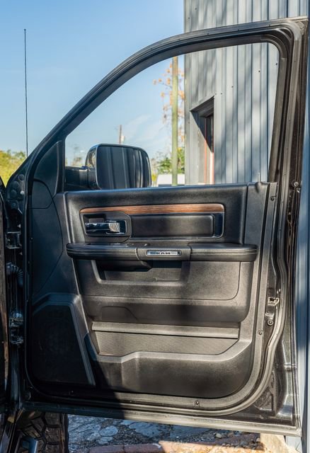 Used 2015 RAM 3500 Laramie w/ Cold Weather Group image 43