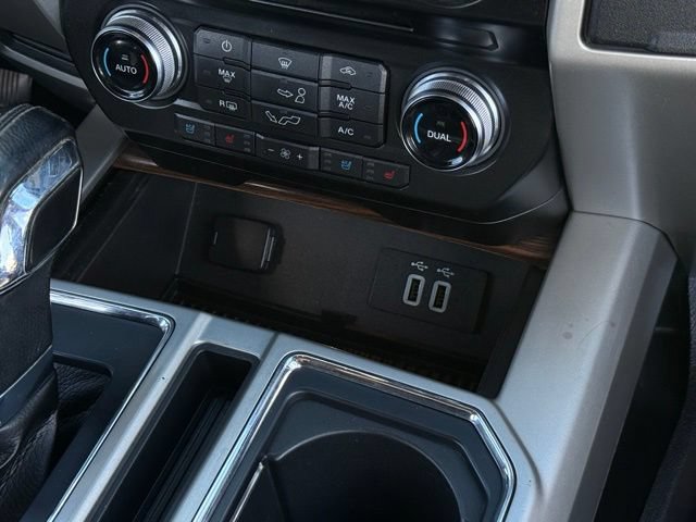 Used 2016 Ford F150 Lariat w/ Equipment Group 502A Luxury AWD/4WD image 29