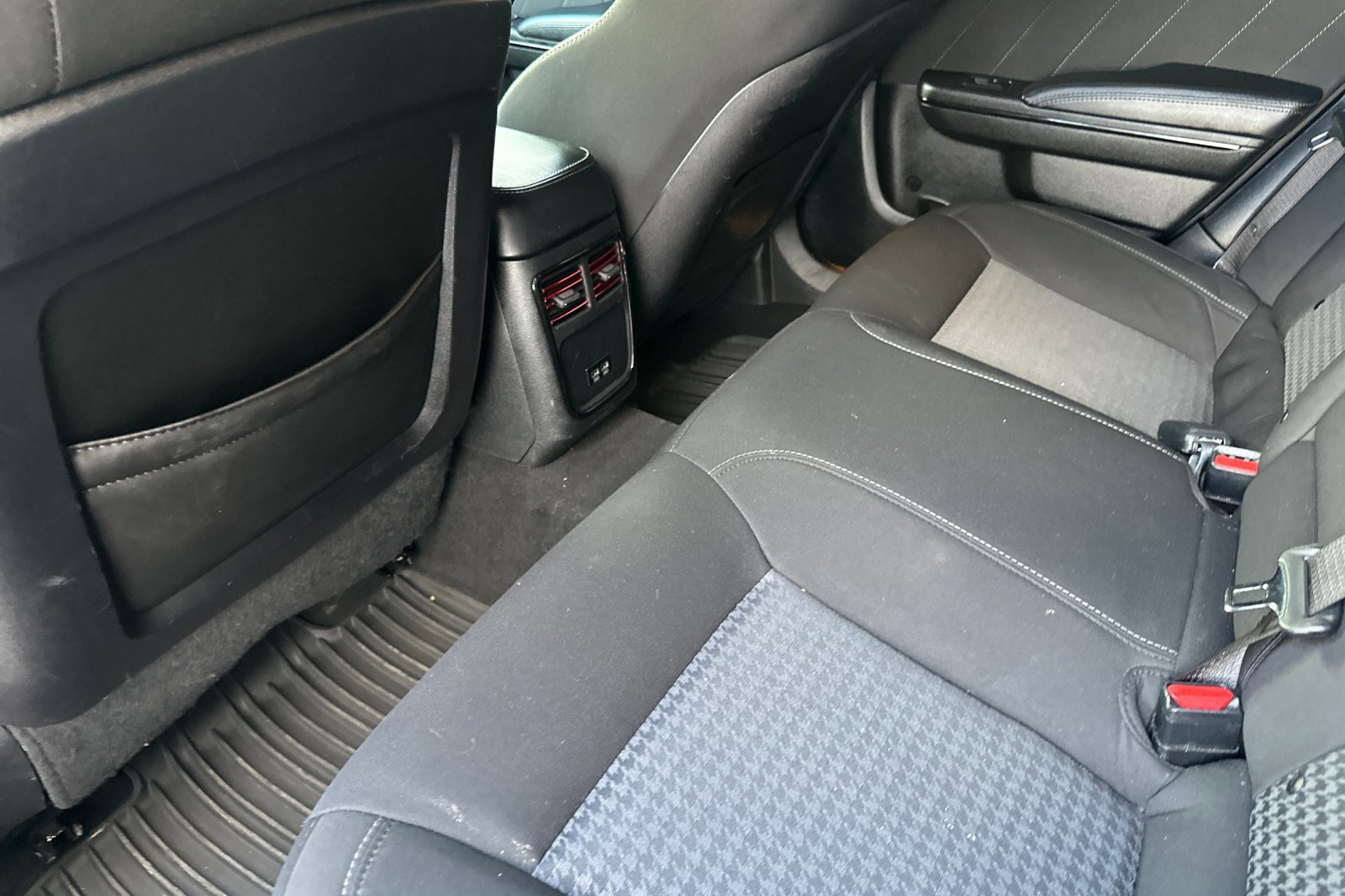 Used 2021 Dodge Charger R/T w/ Blacktop Package image 14