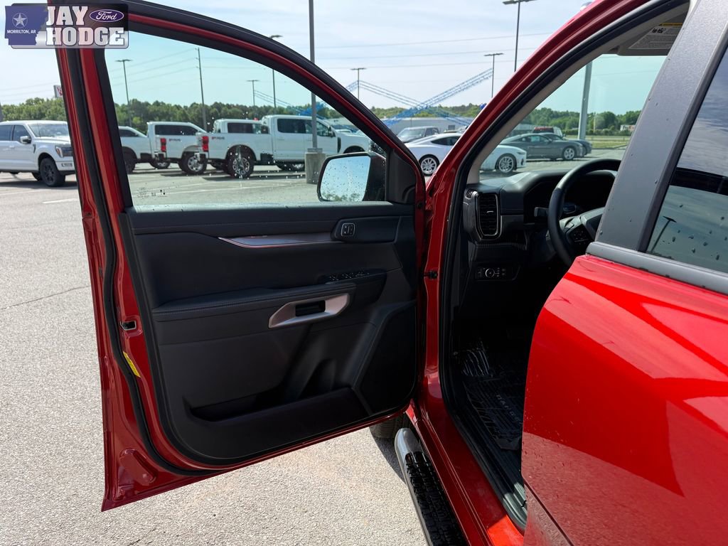 Used 2024 Ford Ranger Lariat RWD image 10