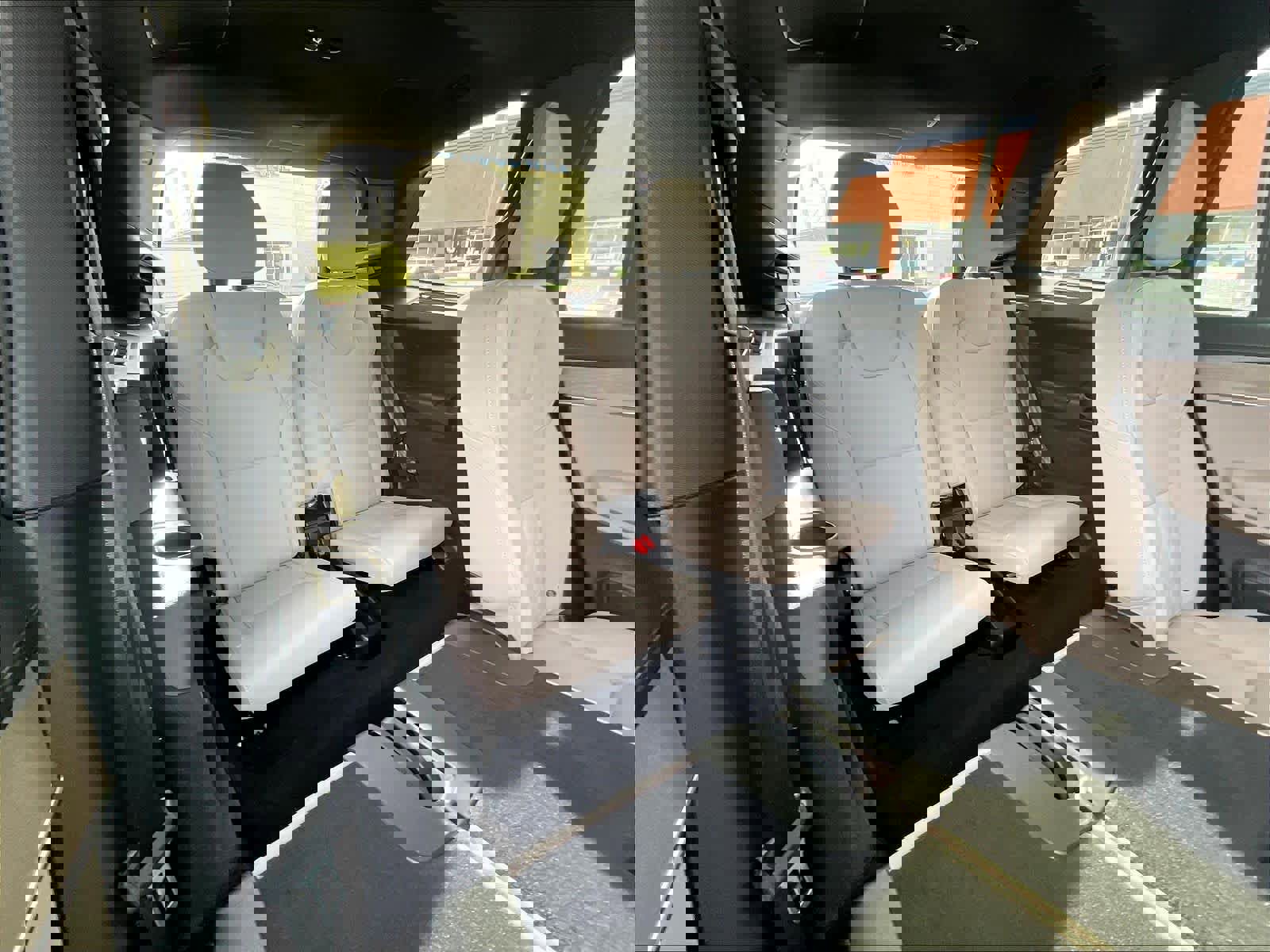 New 2026 Volvo XC90 B5 Plus w/ Protection Package image 28