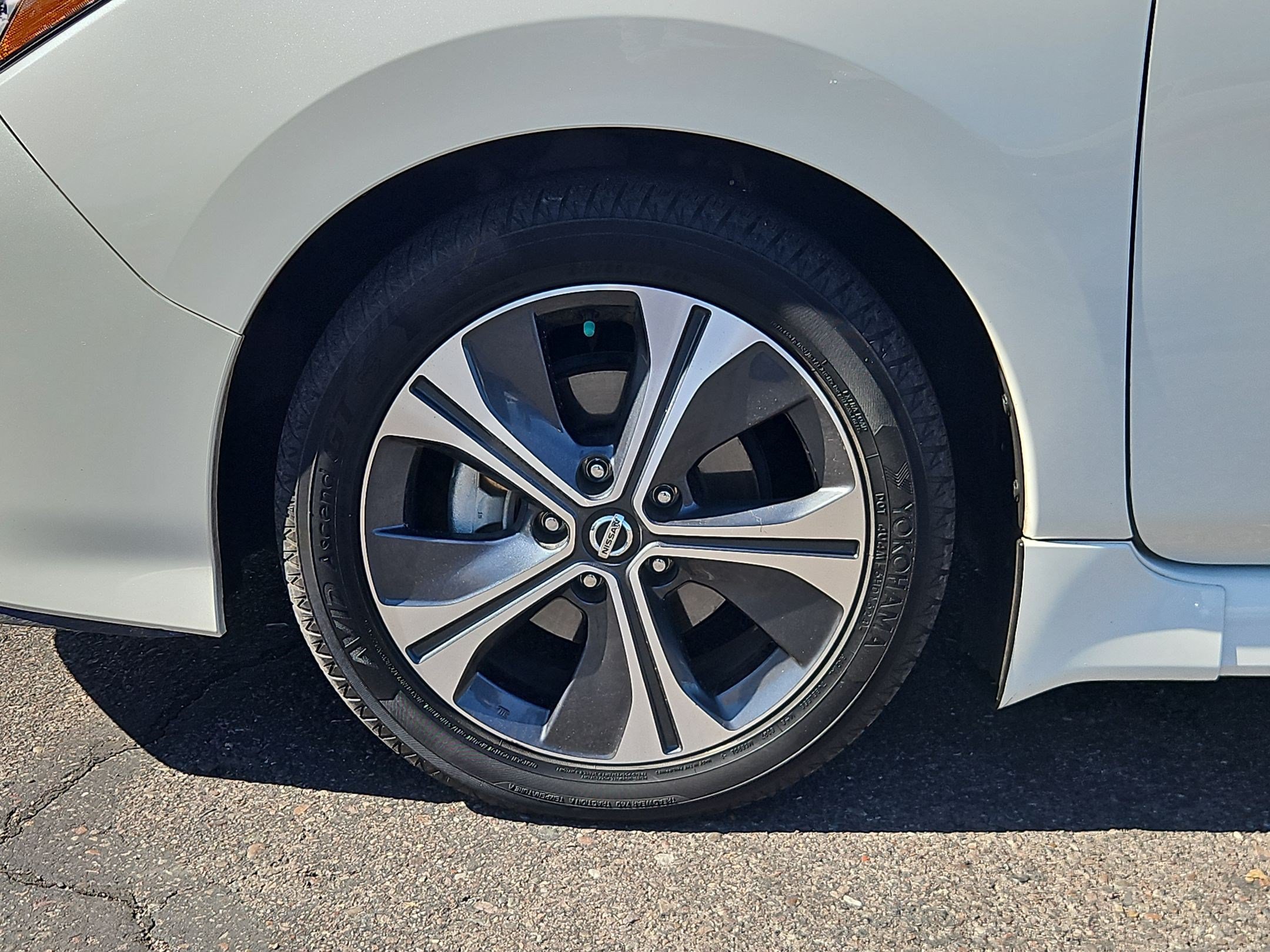 Used 2020 Nissan Leaf SL Plus FWD image 10