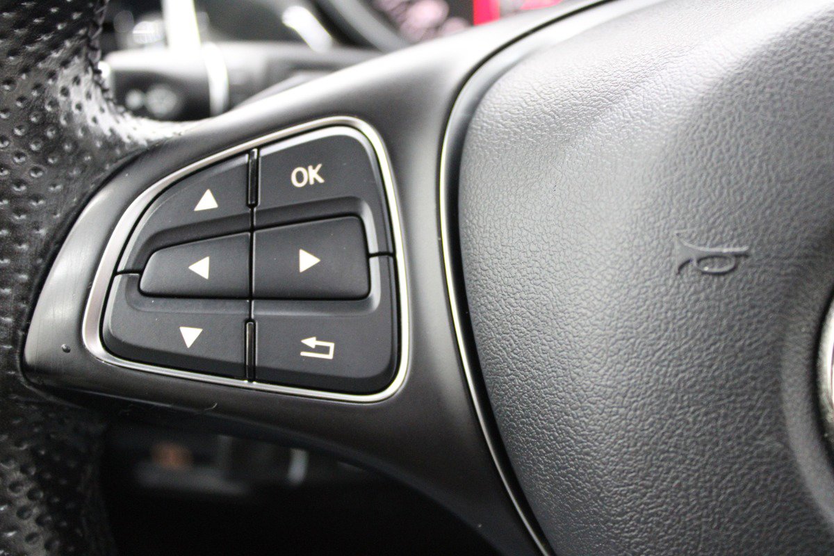 Used 2018 Mercedes-Benz GLE 350 4MATIC image 25