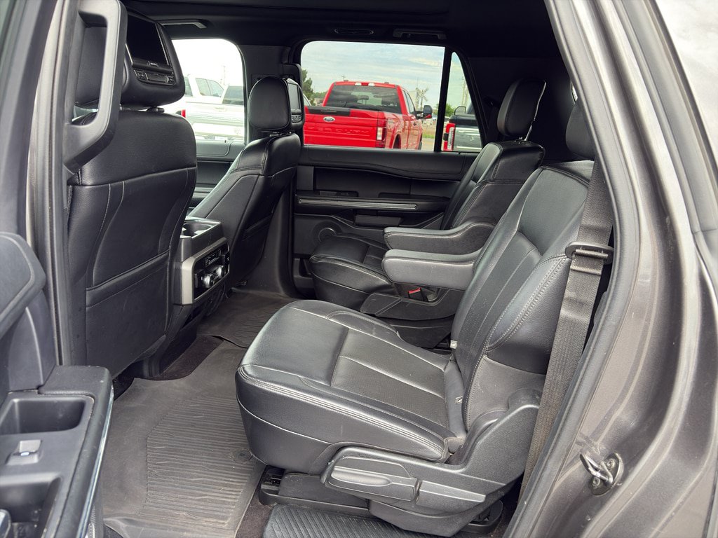 Used 2020 Ford Expedition Max XLT w/ Equipment Group 202A AWD/4WD image 19