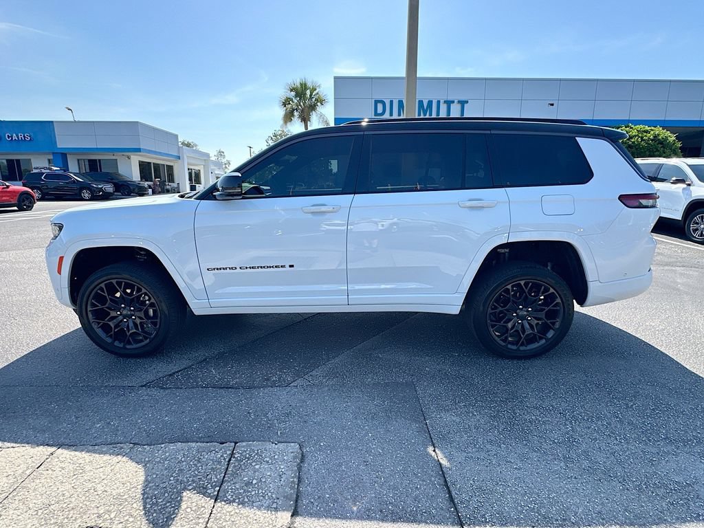 Used 2026 Jeep Grand Cherokee L Summit w/ Obsidian Package AWD/4WD image 8