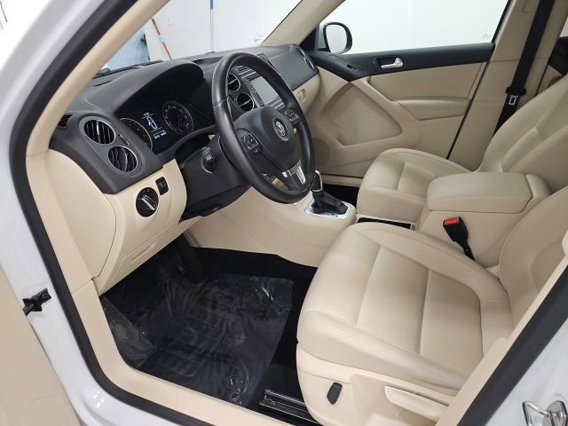 Used 2017 Volkswagen Tiguan S image 13