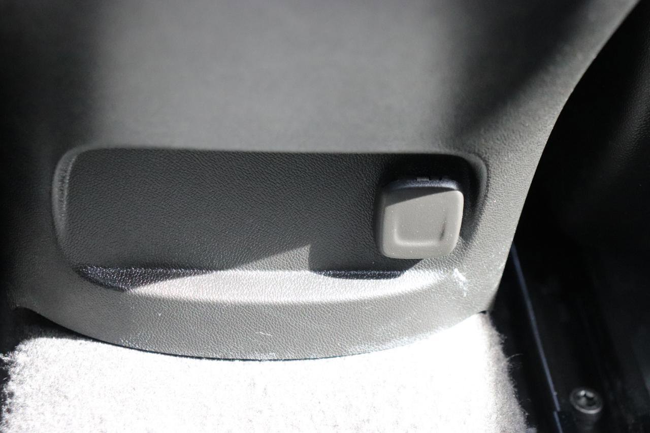 Used 2025 Chevrolet Malibu LT FWD image 21