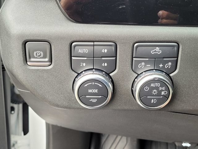 Used 2022 GMC Sierra 1500 Elevation w/ LPO, Elevation Black Package AWD/4WD image 13