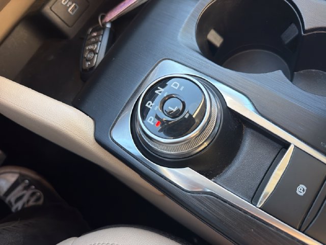 Used 2022 Ford Escape SEL FWD image 24