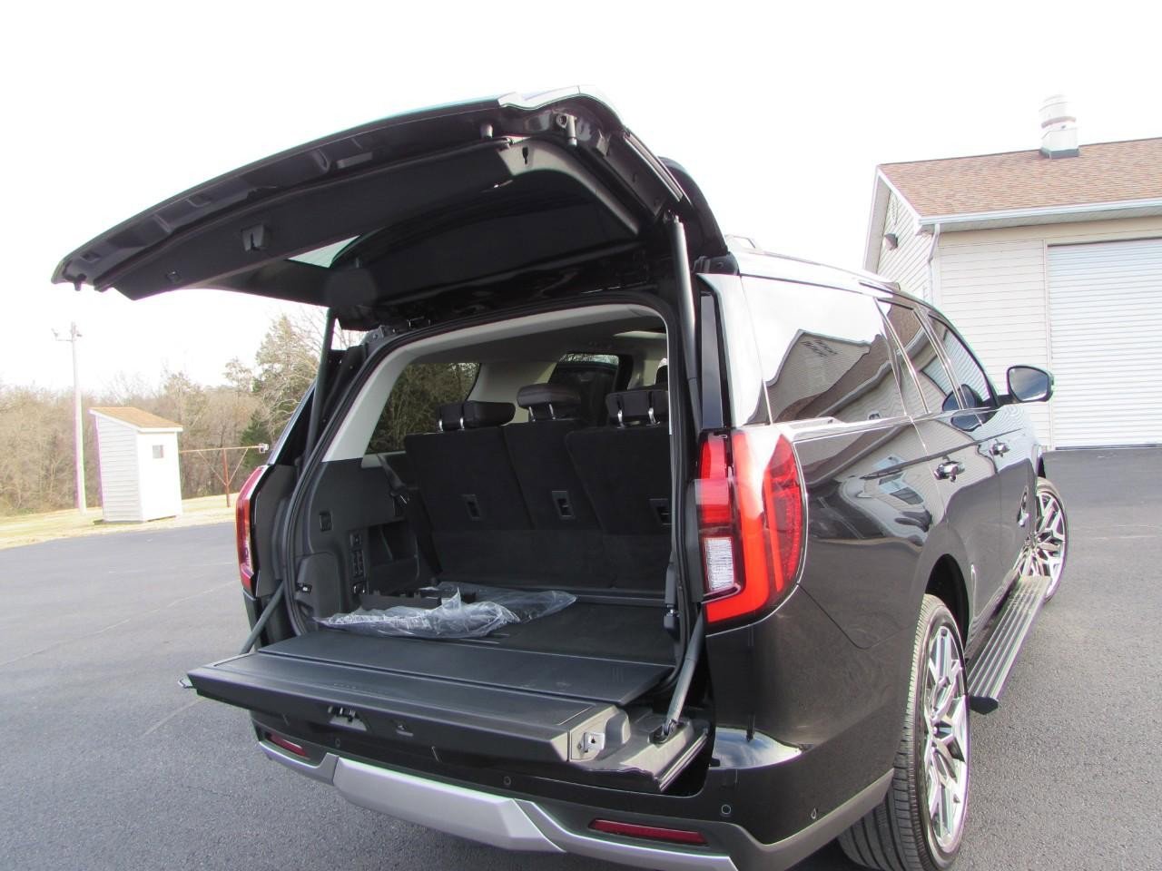 New 2025 Ford Expedition Platinum w/ Platinum Ultimate Package image 35