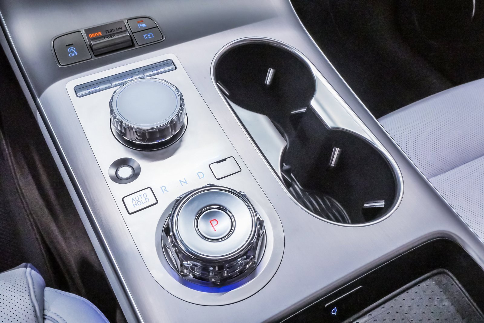 Certified 2026 Genesis GV70 2.5T Advanced image 18