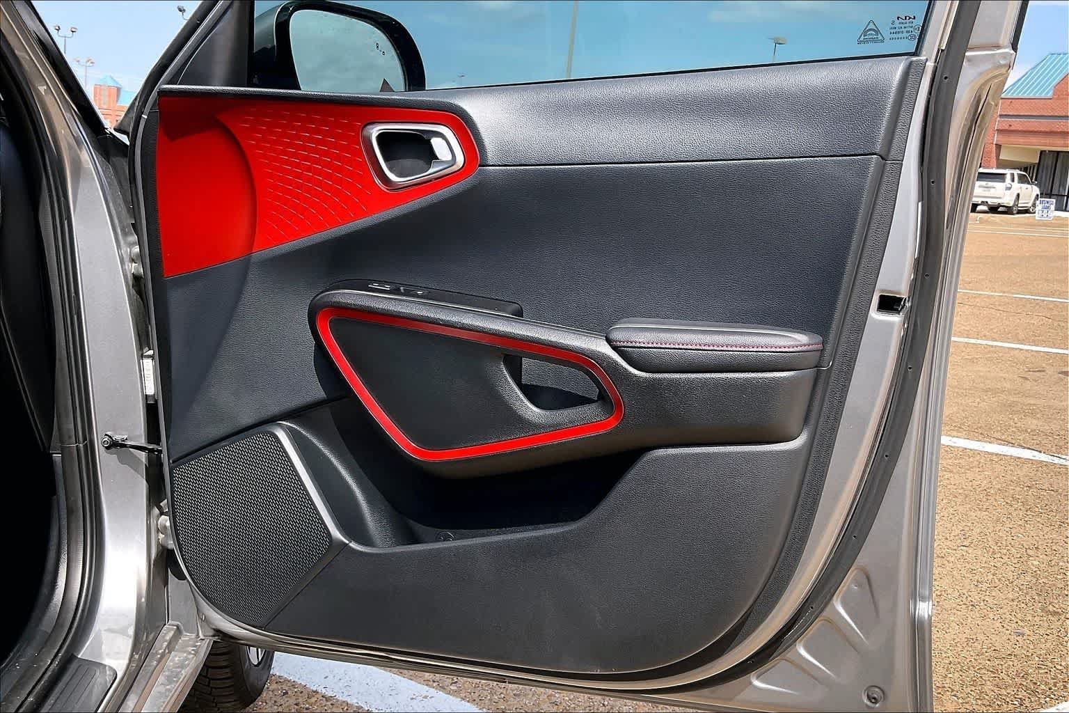 Certified 2024 Kia Soul GT-Line FWD image 27