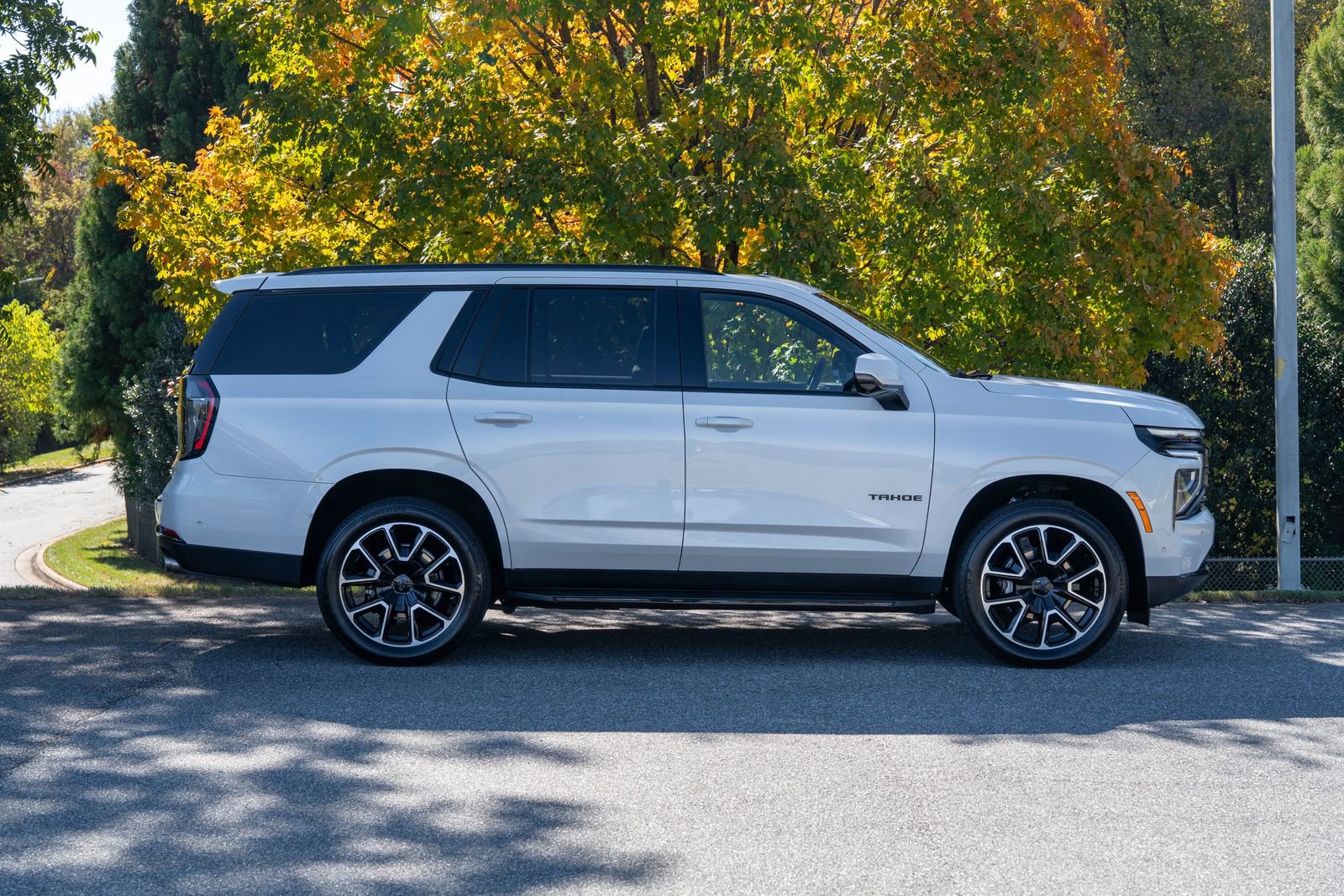 Used 2025 Chevrolet Tahoe RST w/ Comfort Package image 8