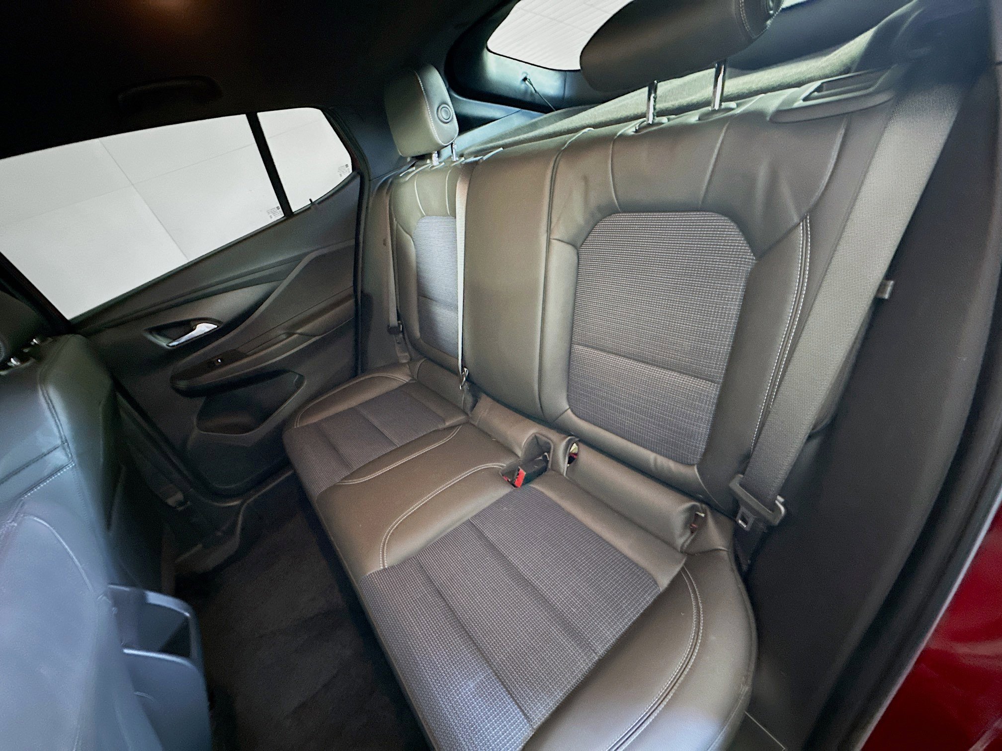 Used 2024 Buick Envista Preferred image 25