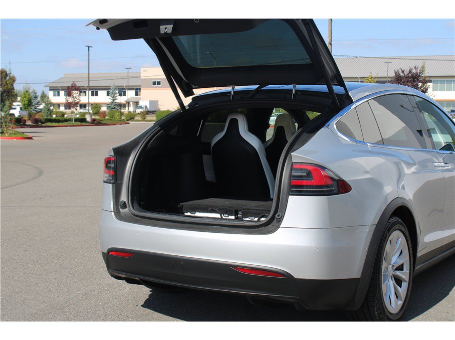 Used 2018 Tesla Model X 75D AWD/4WD image 31