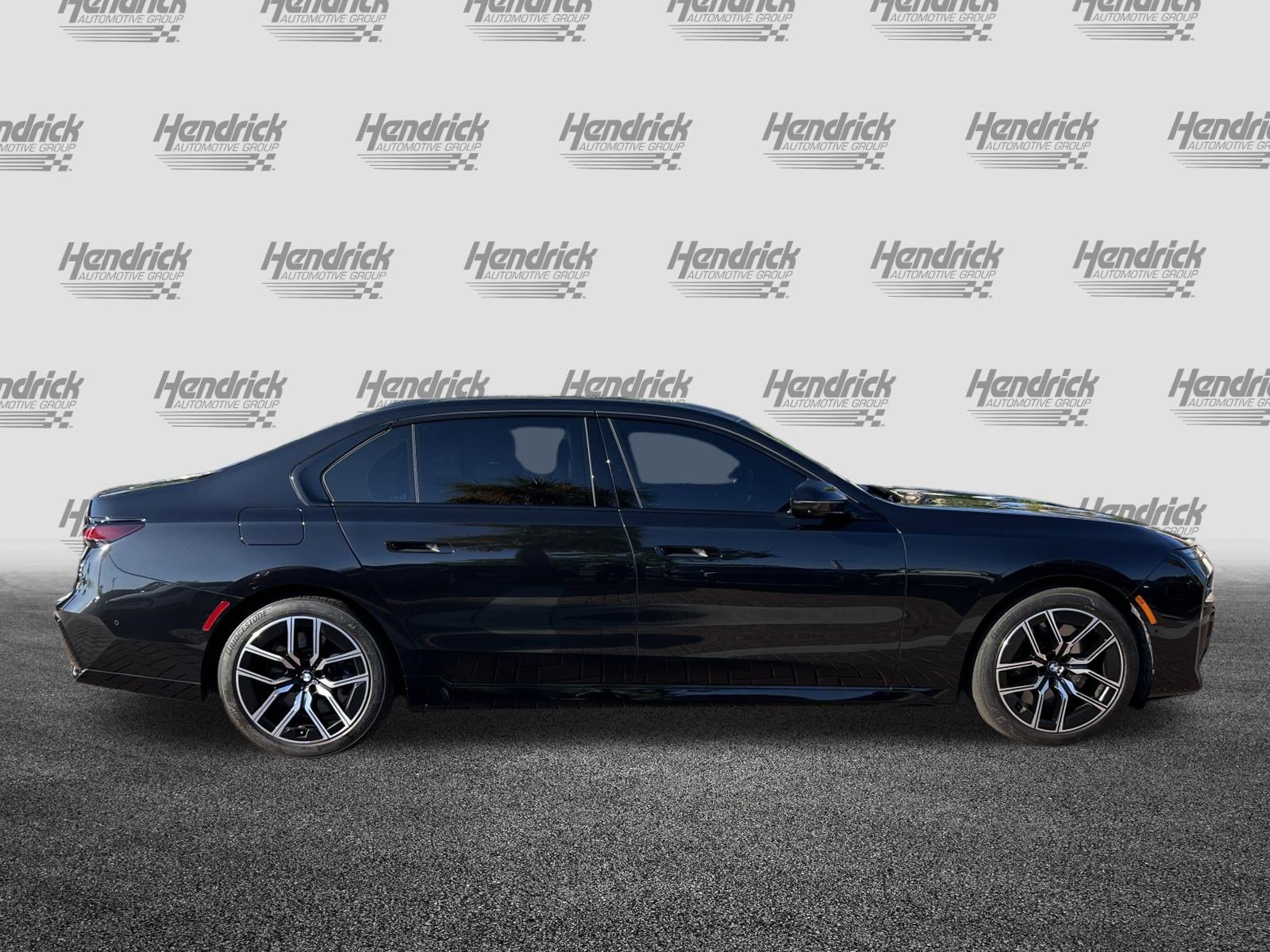 Certified 2024 BMW 740i xDrive AWD/4WD image 11
