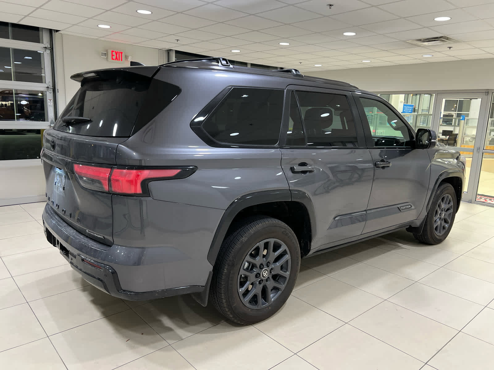 Used 2025 Toyota Sequoia Platinum image 6