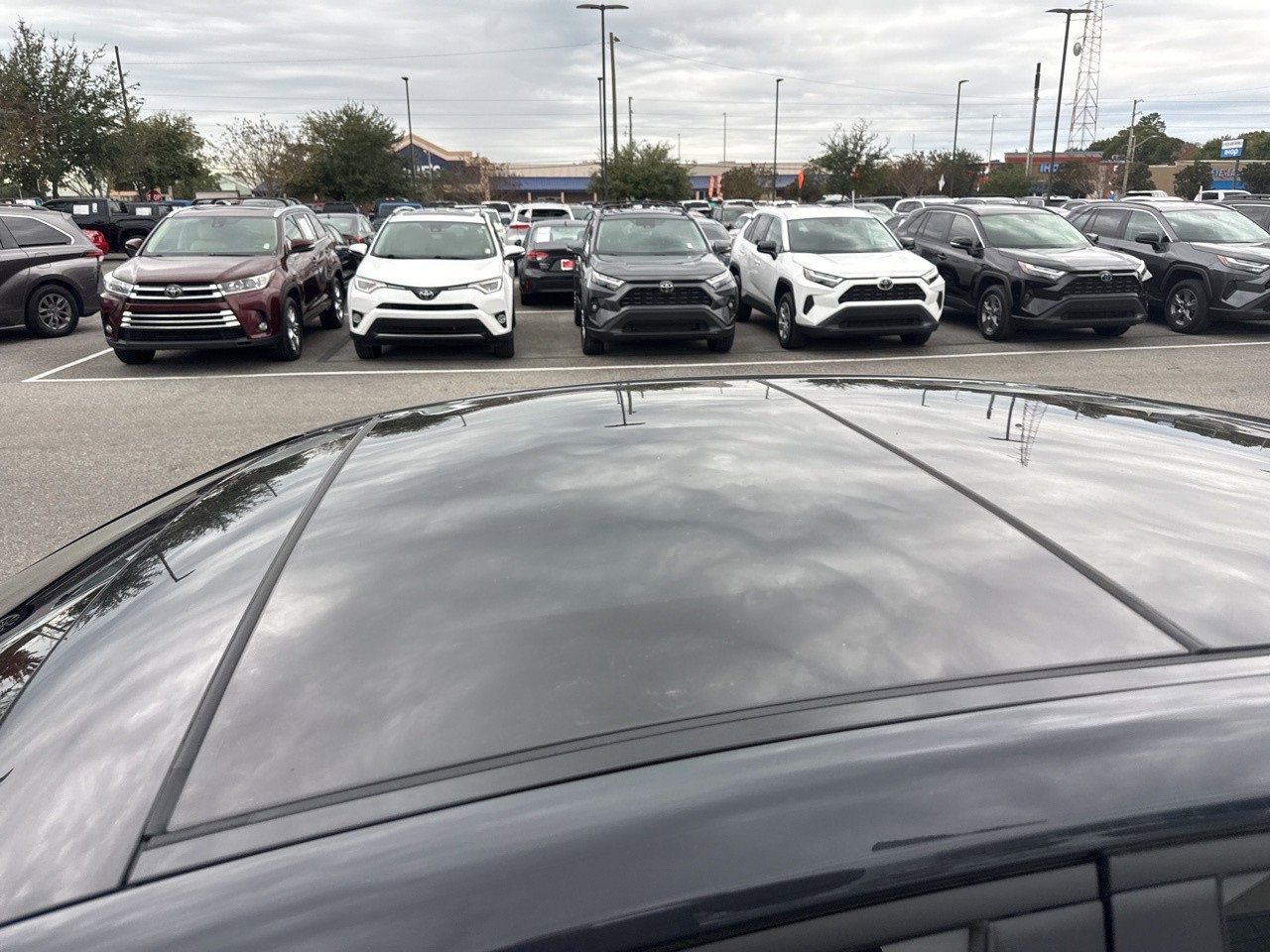 Used 2025 Toyota Camry XSE image 6