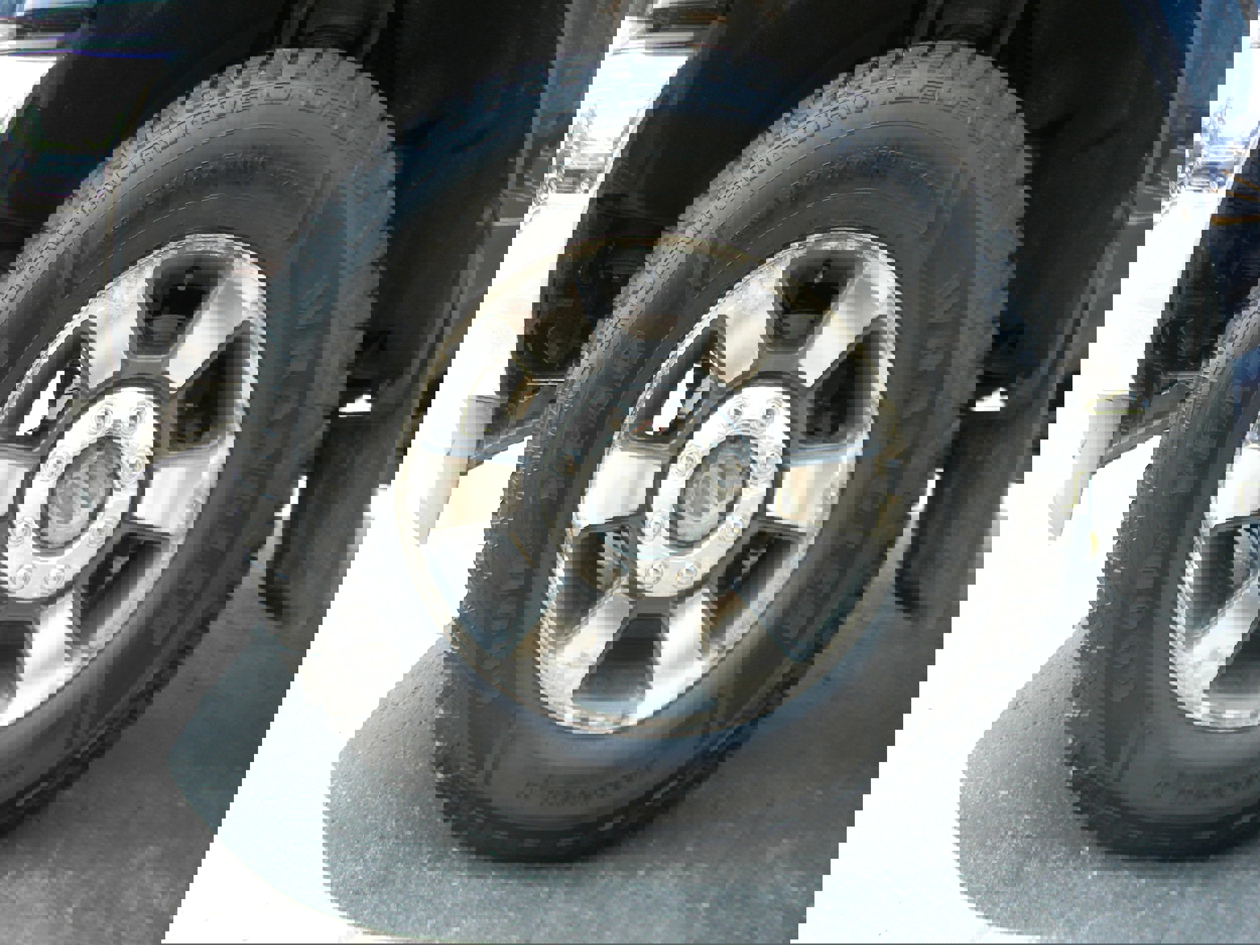 Used 2011 Ford F350 Lariat w/ Lariat Interior Pkg image 4