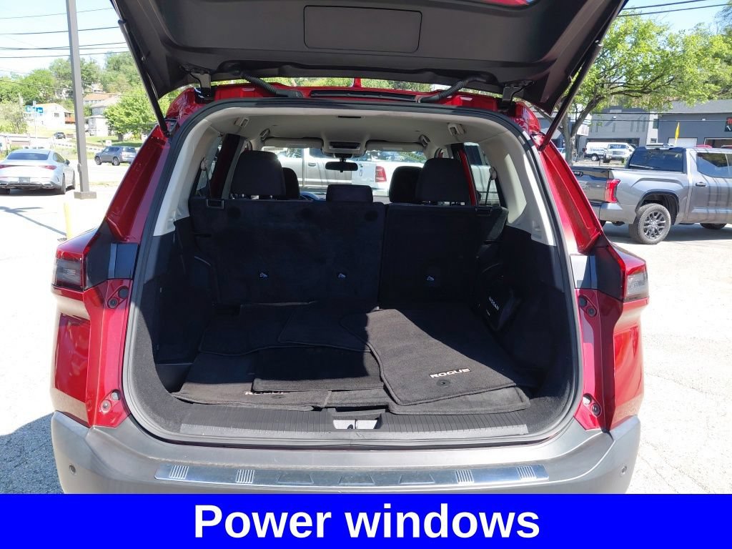 Used 2023 Nissan Rogue SV AWD/4WD image 14