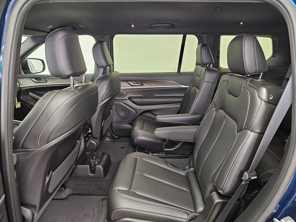 New 2026 Jeep Grand Cherokee L Limited AWD/4WD image 5