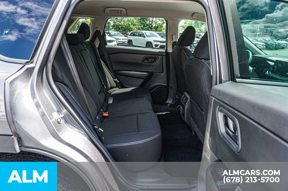 Used 2024 Nissan Rogue S AWD/4WD image 21
