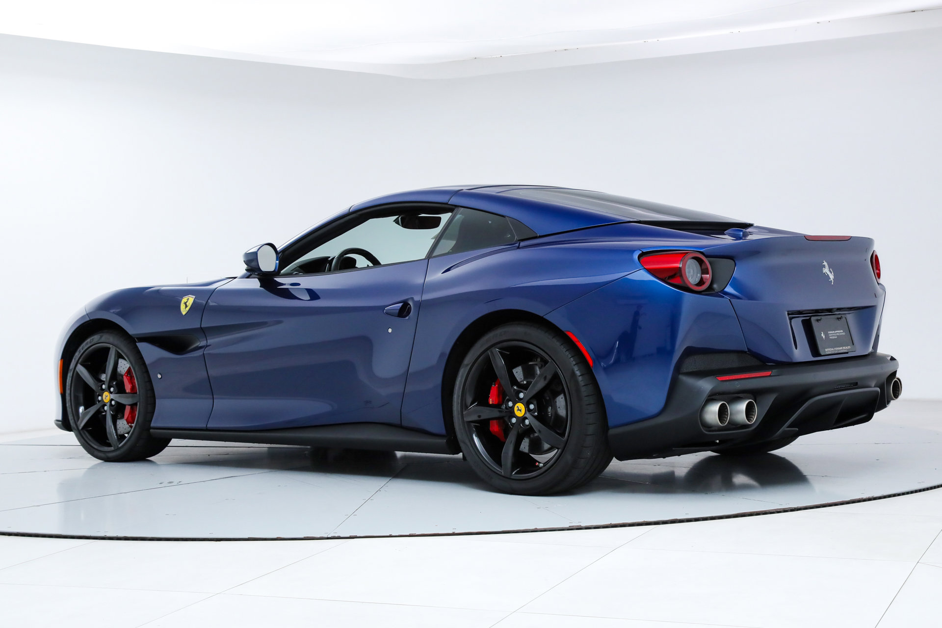 Certified 2019 Ferrari Portofino image 9