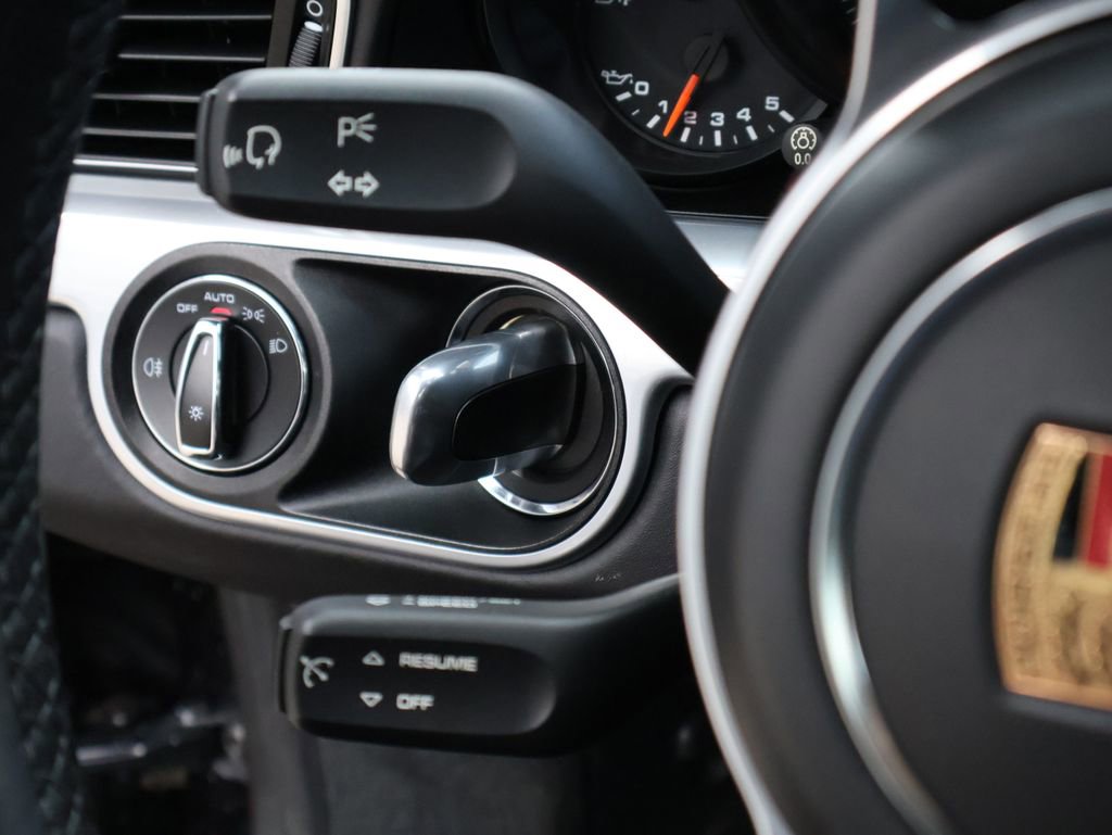 Used 2017 Porsche 911 Carrera 4S image 31