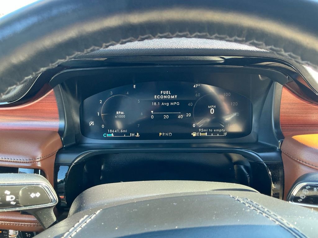 Used 2024 Lincoln Aviator Reserve w/ Equipment Group 201A image 19